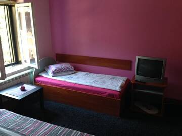 Фото номера Трехместный номер с собственной ванной комнатой Отель Hotel Bilyana г. Lovech 15