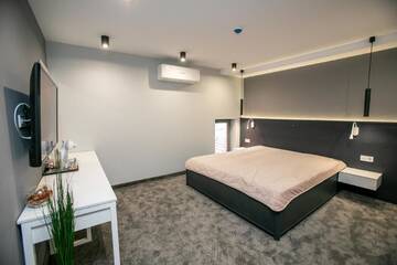 Фото номера Двухместный номер с 1 кроватью Гостевой дом B&amp;D Apartments Delux, NEW г. Lovech 3
