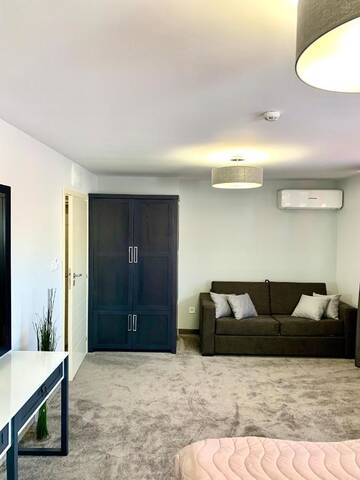 Фото номера Двухместный номер Делюкс с 1 кроватью Гостевой дом B&amp;D Apartments Delux, NEW г. Lovech 2