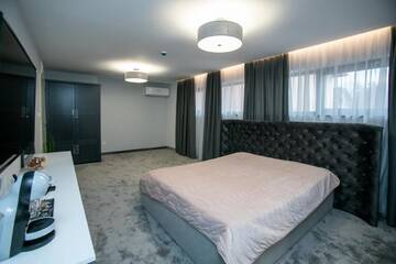 Фото номера Двухместный номер Делюкс с 1 кроватью Гостевой дом B&amp;D Apartments Delux, NEW г. Lovech 7
